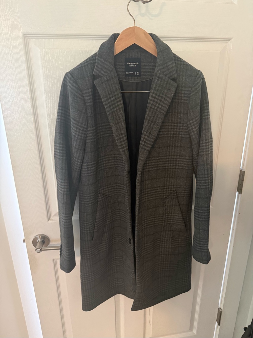 Abercrombie & Fitch Men's Gray Plaid Topcoat